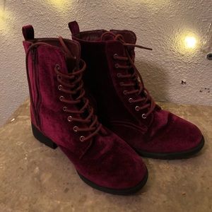 Velvet boots